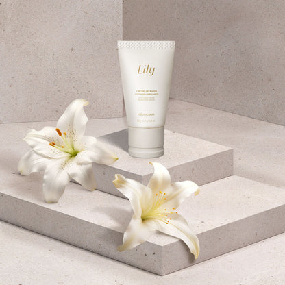 BOTICÁRIO CREME DE MÃOS ACETINADO HIDRATANTE LILY 50G